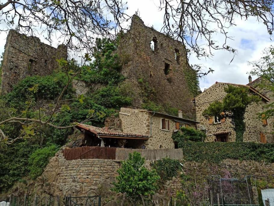 Gite Le Rocher Du Chateau De Retourtour Lamastre Exterior foto